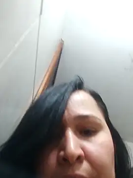 jenpaoo6- online show from 10/11/25, 07:12