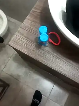 jenpaoo6- online show from 10/18/25, 08:09