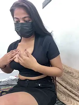 Rihana 01 online show from 10/12/25, 10:03