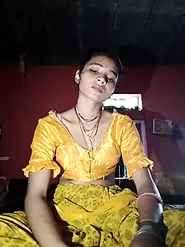 Snapshot of R_Roshni chatting on 09/24/25, 05:11 R Roshni online show from 09/24/25, 05:11