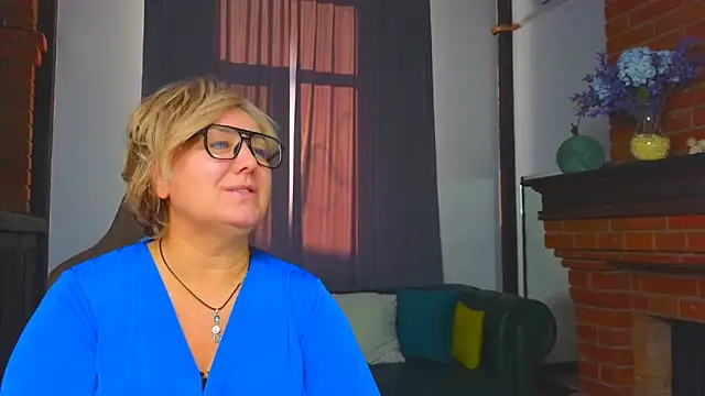 Marta Wils online show from 11/06/25, 03:07