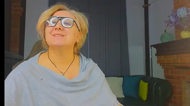 Marta Wils online show from 11/07/25, 04:12