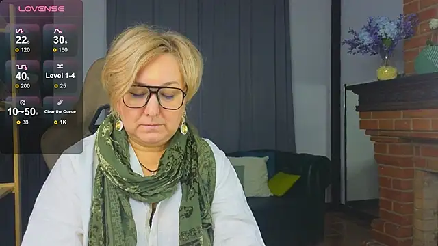 Marta Wils online show from 11/12/25, 03:07