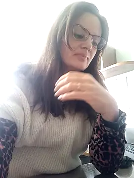 Snapshot of ValeriaLove43211 chatting on 10/07/25, 07:16 ValeriaLove43211 online show from 10/07/25, 07:16