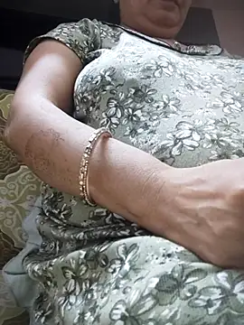 Jeya thakur online show from 10/18/25, 08:04