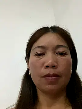 Snapshot of Milky-milk chatting on 10/13/25, 02:06 Milky-milk online show from 10/13/25, 02:06