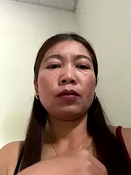 Snapshot of Milky-milk chatting on 10/27/25, 02:15 Milky-milk online show from 10/27/25, 02:15