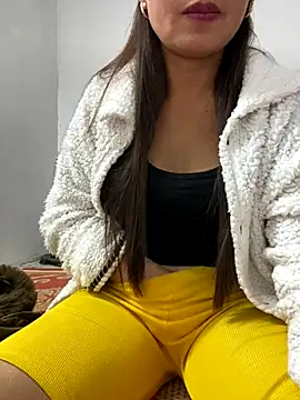 Snapshot of Milky-milk chatting on 11/18/25, 02:54 Milky-milk online show from 11/18/25, 02:54