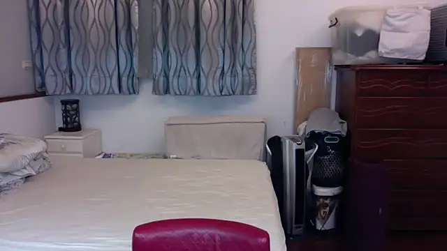 kai101010 online show from 10/17/25, 04:31