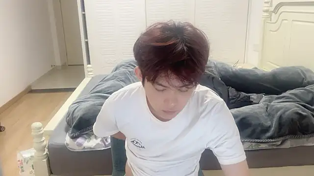 xlong00099 online show from 11/12/25, 11:43