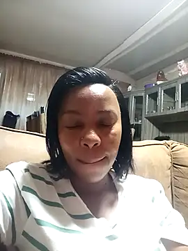 Snapshot of Moleshhhh chatting on 10/01/25, 07:20 Moleshhhh online show from 10/01/25, 07:20
