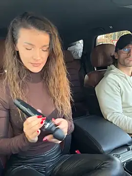 Snapshot of fit_vic chatting on 11/12/25, 01:00 fit vic online show from 11/12/25, 01:00