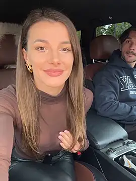 Snapshot of fit_vic chatting on 11/29/25, 08:17 fit vic online show from 11/29/25, 08:17