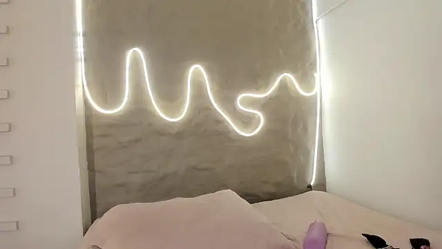 Naomy gyal online show from 11/12/25, 07:13