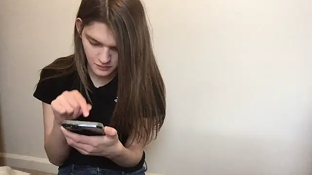 Snapshot of gumbiekitty chatting on 11/06/25, 05:25 gumbiekitty online show from 11/06/25, 05:25