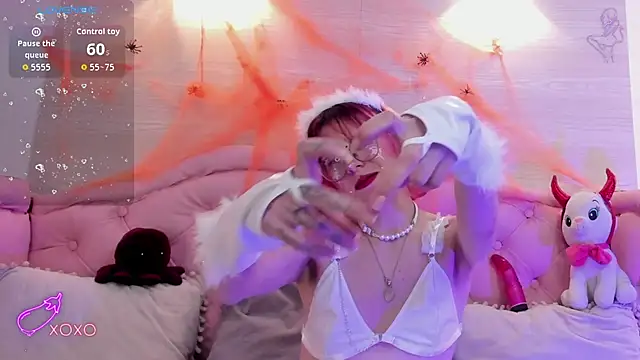 Rossiie Hunt  online show from 10/16/25, 04:30