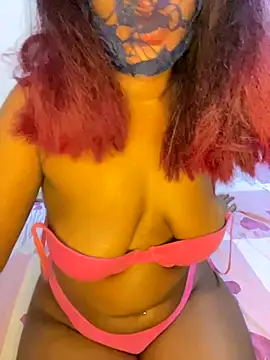 Snapshot of morjana2001 chatting on 11/07/25, 12:10 morjana2001 online show from 11/07/25, 12:10