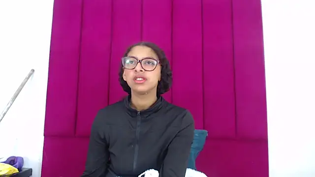 TinyStar15 online show from 11/11/25, 08:42