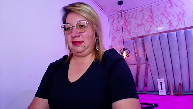 MaylinRosse  online show from 11/05/25, 07:36