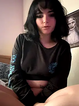 slttystargirl online show from 09/18/25, 07:05