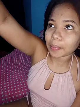 Snapshot of little_onixx chatting on 11/11/25, 12:38 little onixx online show from 11/11/25, 12:38