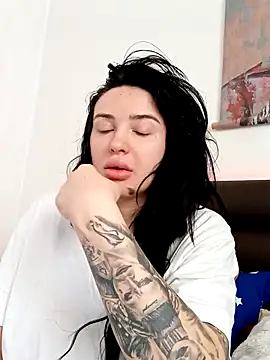 mariabloom9 online show from 10/09/25, 10:02