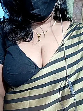 Maithili18 online show from 11/26/25, 01:06