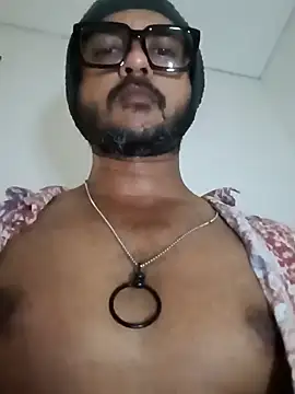 Snapshot of LVEZEX chatting on 10/14/25, 05:14 LVEZEX online show from 10/14/25, 05:14