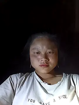 clara-cute online show from 10/04/25, 09:57