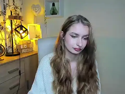 NinaBlond1 online show from 11/10/25, 06:45