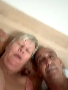 Snapshot of VyC7564 chatting on 10/18/25, 09:21 VyC7564 online show from 10/18/25, 09:21