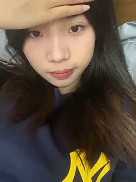 -Tania- online show from 10/18/25, 06:26