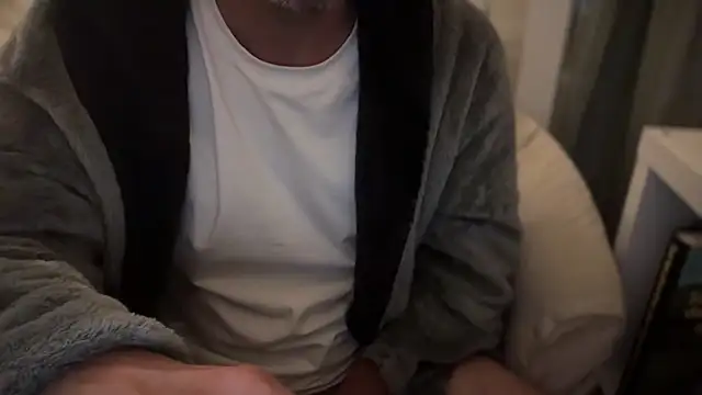 crisso06 online show from 09/24/25, 03:54