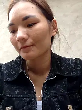 phuongxinhxan online show from 10/23/25, 01:16