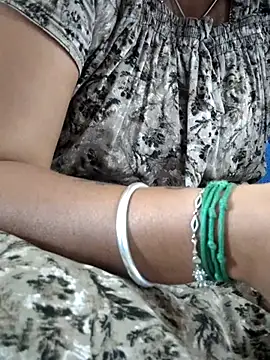 sweetqueen143 online show from 10/02/25, 05:36