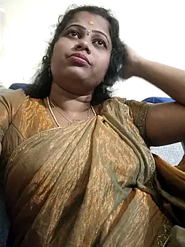 sweetqueen143 online show from 10/13/25, 04:29