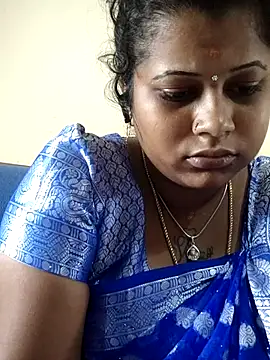 sweetqueen143 online show from 10/15/25, 05:07