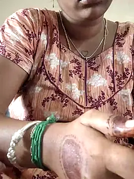 sweetqueen143 online show from 11/04/25, 03:27