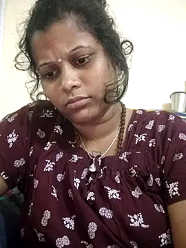 sweetqueen143 online show from 11/06/25, 04:08