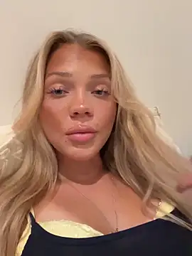 Bellablows online show from 09/28/25, 08:47