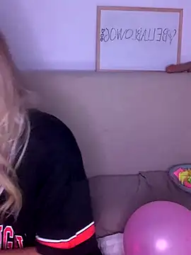 Bellablows online show from 10/24/25, 07:10