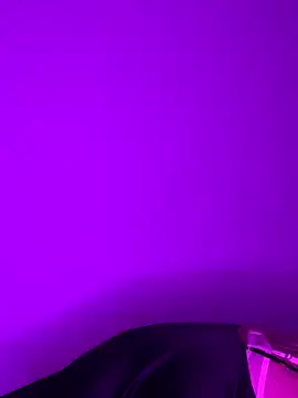 Bellablows online show from 10/26/25, 08:04