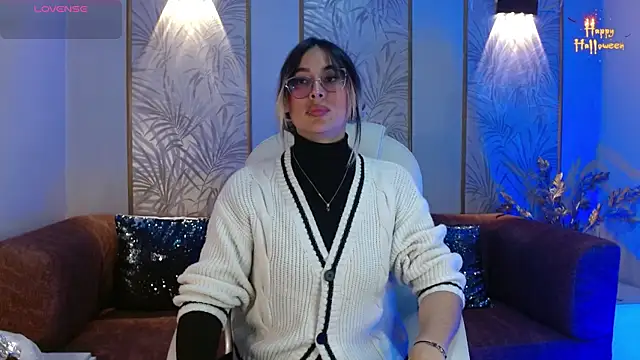 LunaaGrey  online show from 10/14/25, 03:29