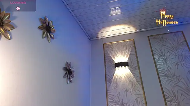 LunaaGrey  online show from 10/16/25, 03:29