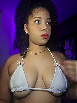 hottielatina online show from 11/08/25, 10:52