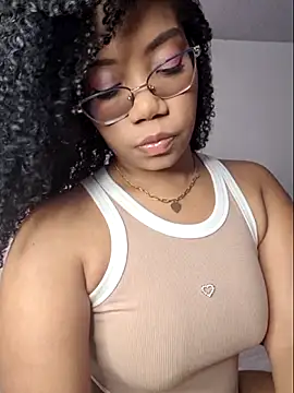 hottielatina online show from 11/16/25, 08:36