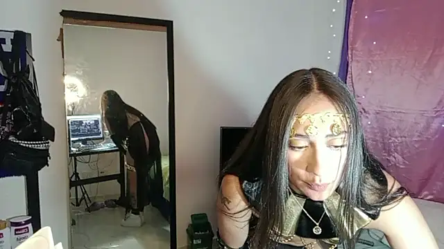 Miia  strog online show from 10/31/25, 07:26