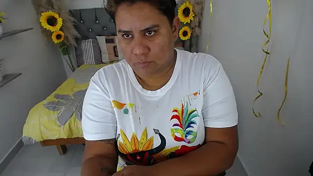 hotlesby valery online show from 09/30/25, 12:21