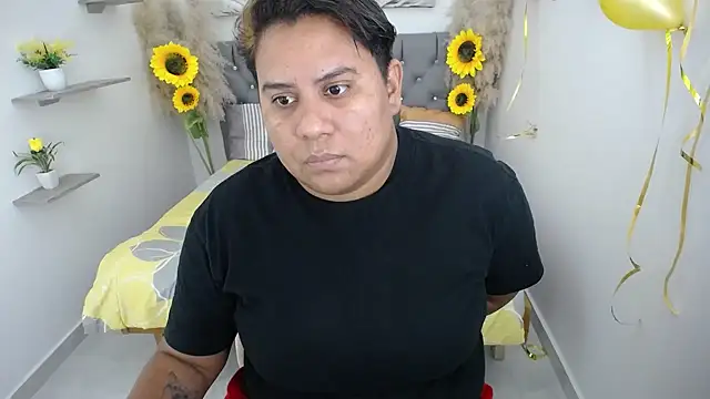 hotlesby valery online show from 10/10/25, 07:02