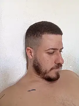 Snapshot of casado031999 chatting on 09/28/25, 07:19 casado031999 online show from 09/28/25, 07:19